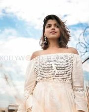 Tamil Actress Pooja Devariya Pictures 17