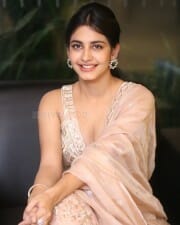 Actress Pragati Srivastava at Manu Charitra Pre Release Event Pictures 25
