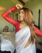 Sexy Yukti Thareja in a White Cotton Saree and Red Blouse Pictures 02