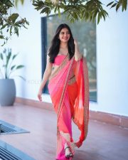 3 Roses Actress Kushitha Kallapu in a Pink and Orange Ombre Saree with a Sleeveless Blouse Pictures 03