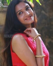 Aayirathil Iruvar Movie Actress Swasthika Photos 01