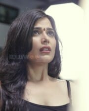 Actress Ayesha Khan In Yedu Chepala Katha Movie Photos 01