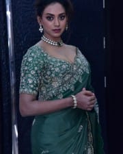 Actress Kamakshi Bhaskarla at Polimera 2 Movie Trailer Launch Photos 13