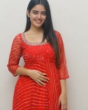 Actress Kushitha Kallapu at Neethone Nenu First Look Launch Photos 32