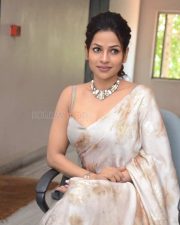 Actress Leesha Eclairs at Priyamaina Priya Audio Launch Pictures 07