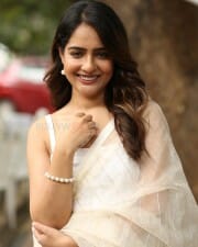 Actress Malvi Malhotra at Tiragabadara Saami Press Meet Pictures 02