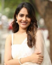 Actress Malvi Malhotra at Tiragabadara Saami Press Meet Pictures 04