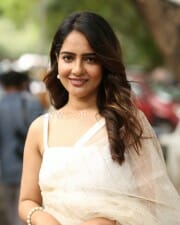Actress Malvi Malhotra at Tiragabadara Saami Press Meet Pictures 20