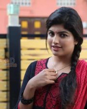 Actress Naina Sarwar Pictures 03