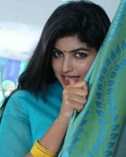 Actress Naina Sarwar Pictures 10