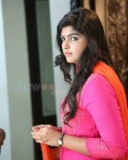Actress Naina Sarwar Pictures 16