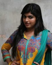 Actress Naina Sarwar Pictures 28