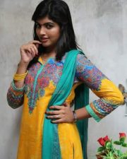 Actress Naina Sarwar Pictures 29