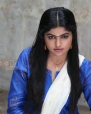 Actress Naina Sarwar Pictures 32