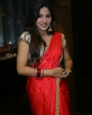 Actress Pranavi Manukonda at Slumdog Husband Prerelease Event Pictures 04