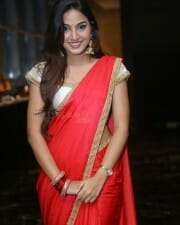 Actress Pranavi Manukonda at Slumdog Husband Prerelease Event Pictures 10