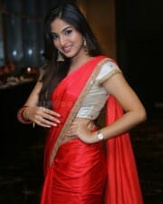 Actress Pranavi Manukonda at Slumdog Husband Prerelease Event Pictures 27