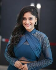 Actress Sanya Thakur at Spy Trailer Launch Pictures 01