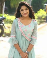 Actress Sri Nikitha at Alipiriki Allantha Dooramlo Movie Press Meet Pictures 14