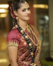 Actress Swathishta Krishnan Photos 14