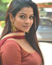 Eedili Movie Heroine Leesha Eclairs Photos 03