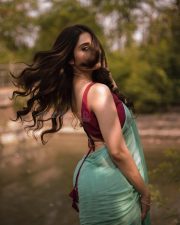 Enchanting Actress Kushitha Kallapu in a Teal Saree With Maroon Blouse Photos 05