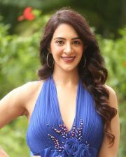 Heroine Arshin Mehta at Circle Trailer Launch Pictures 46