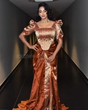 Heroine Kamakshi Bhaskarla at 12A Railway Colony Trailer Launch Pictures 04