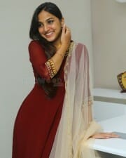 Heroine Pranavi Manukonda at Slumdog Husband Success Celebrations Pictures 14