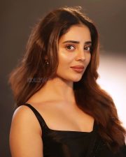 Sexy Kushitha Kallapu in a Black Saree with a Backless Sleeveless Blouse Pictures 02