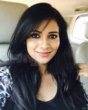 Sirikka Vidalaama Movie Heroine Leesha Eclairs Photos 15