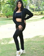Tollywood Actress Naina Sarwar at Suryapet Junction Teaser Launch Photos 11