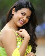 Actress Goldie Nissy at Changure Bangaru Raja Interview Photos 11