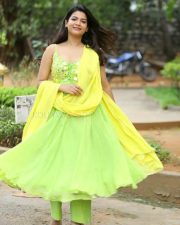 Actress Goldie Nissy at Changure Bangaru Raja Interview Photos 14