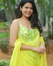 Actress Goldie Nissy at Changure Bangaru Raja Interview Photos 32