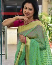 Actress Gautami at Anni Manchi Sakunamule Interview Pictures 10