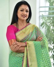 Actress Gautami at Anni Manchi Sakunamule Interview Pictures 12