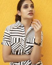 Actress Losliya Mariyanesan Photoshoot Stills 03