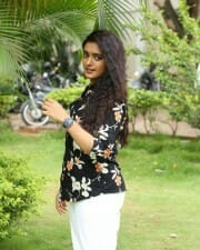 Actress Roopa Koduvayur at Mr Pregnant Movie Song Launch Photos 12