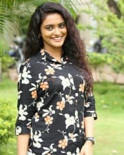 Actress Roopa Koduvayur at Mr Pregnant Movie Song Launch Photos 18