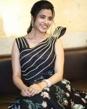 Actress Shivani Nagaram at Ambajipeta Marriage Band Movie Song Launch Event Pictures 12