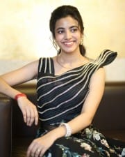 Actress Shivani Nagaram at Ambajipeta Marriage Band Movie Song Launch Event Pictures 15