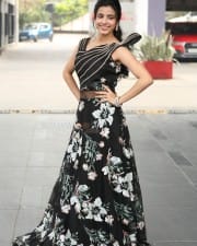 Actress Shivani Nagaram at Ambajipeta Marriage Band Movie Song Launch Event Pictures 26