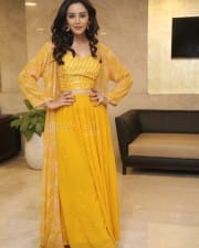 Actress Simran Gupta at Anveshi Pre Release Event Photos 06