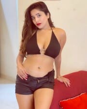 Actress and Model Kate Sharma Hot Lingerie Cleavage Photos 01