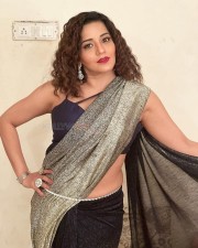 Bhojpuri Actress Monalisa Stunning in a Glittery Saree and Deep Neck Blouse Pictures 06