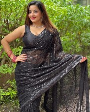 Bhojpuri Actress Monalisa in a Black Sequin Saree Pictures 05