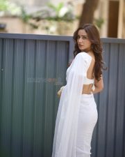 Elegant Actress Anaira Gupta in a White Saree Photos 08