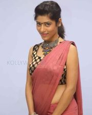 Gayatri Gupta Photos 08