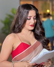 Glamorous Asli Monalisa in a Red and White Saree with a Thin Strap Red Blouse Pictures 01